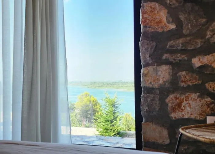 Rustico Casa de Campo Shirokë