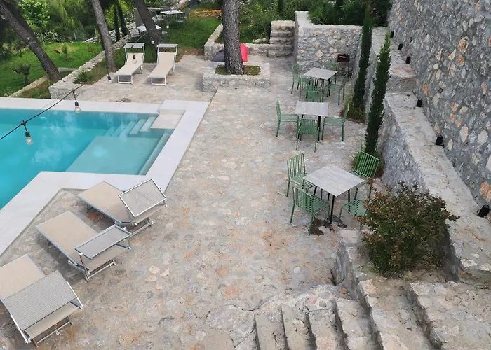 Casa de Campo Rustico Shirokë